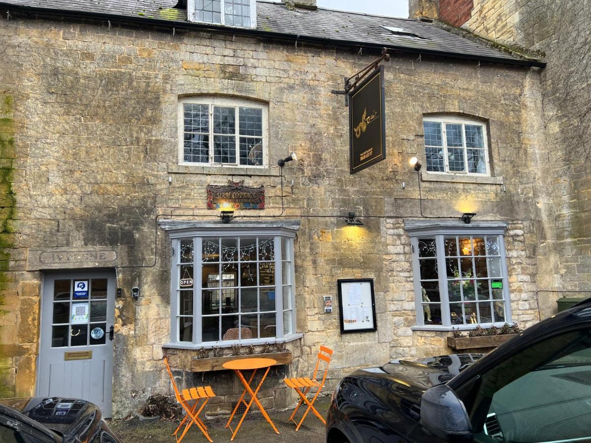 Siam Cottage Guesthouse Over 300 Years Old With Thai Restaurant Moreton-in-Marsh Exterior foto